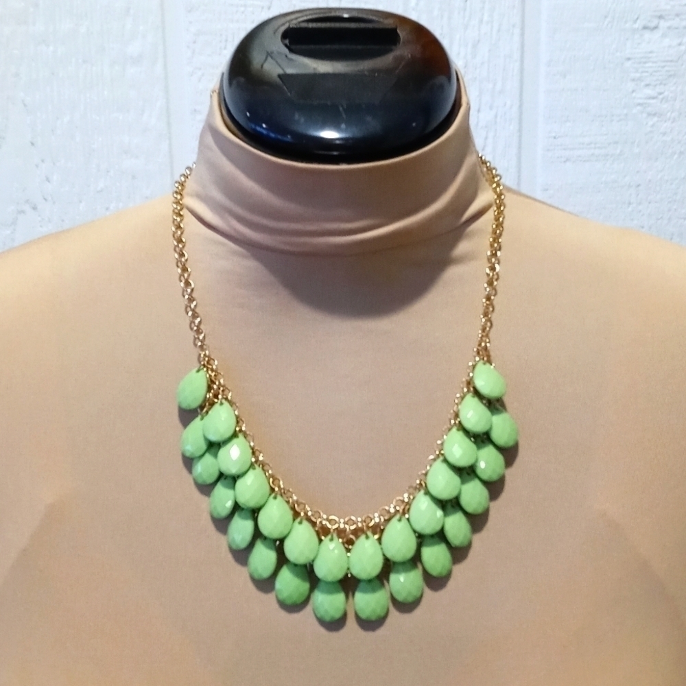Emerald green necklace costume jewelry